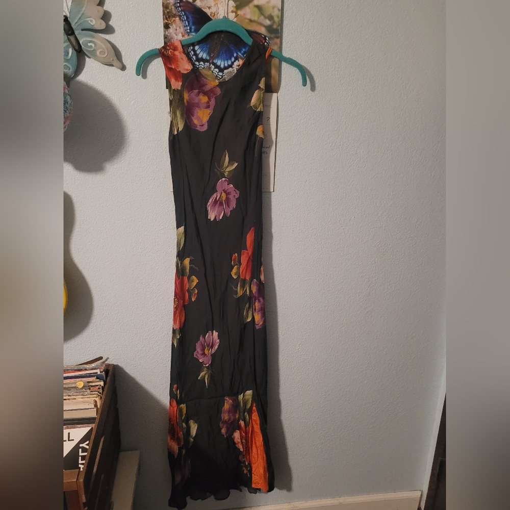 Her Style Boutique Vintage 90s Maxi Dress